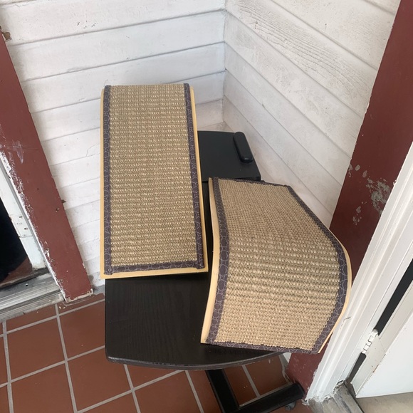 Car scratchers. Cat used 1 time and never again. He prefers my furniture! - Picture 1 of 2